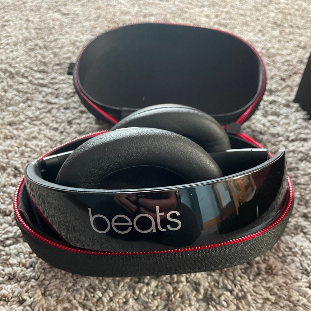 Beats Studio Wireless - Picture 3 of 4